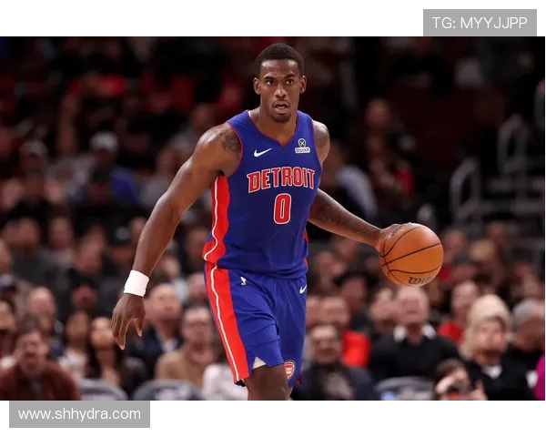 奇才主场鏖战活塞全场对攻激烈年轻核心闪耀赛场掀起精彩风暴 奇才主场鏖战活塞全场对攻激烈年轻核心闪耀赛场掀起精彩风暴