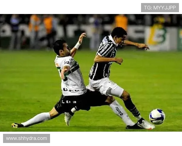 巴西红牛与科林蒂安激战正酣谁能在赛场上笑到最后